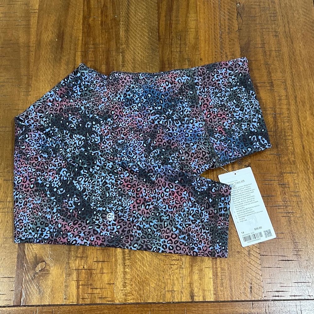 High-Rise 25" COSMIC LEOPARD MULTI Lululemon Wunder Train Tight Size 14